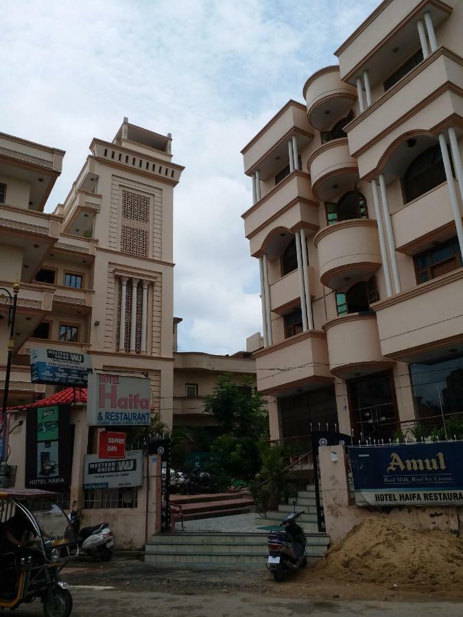 Hotel Haifa Varanasi Exterior photo