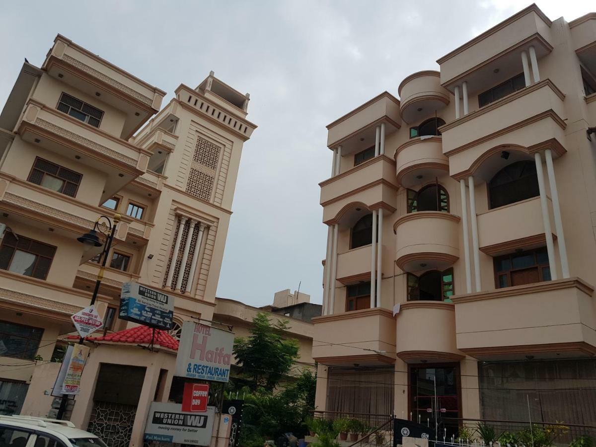 Hotel Haifa Varanasi Exterior photo